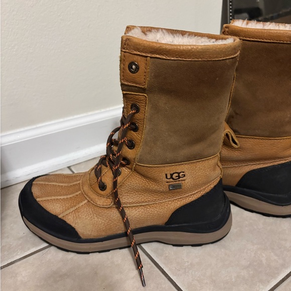 UGG Adirondack Chestnut Women’s Boots - Picture 5 of 9